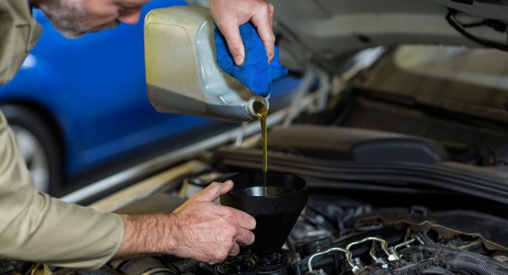 Ofertas lubricantes coche: La importancia de la viscosidad en el aceite de motor